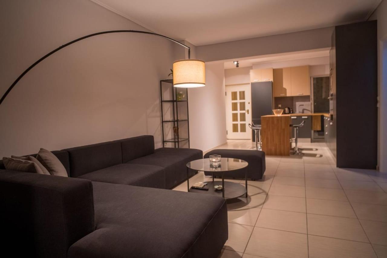It Is A Pleasant, Modern, Functional House! Apartment Piraeus Luaran gambar