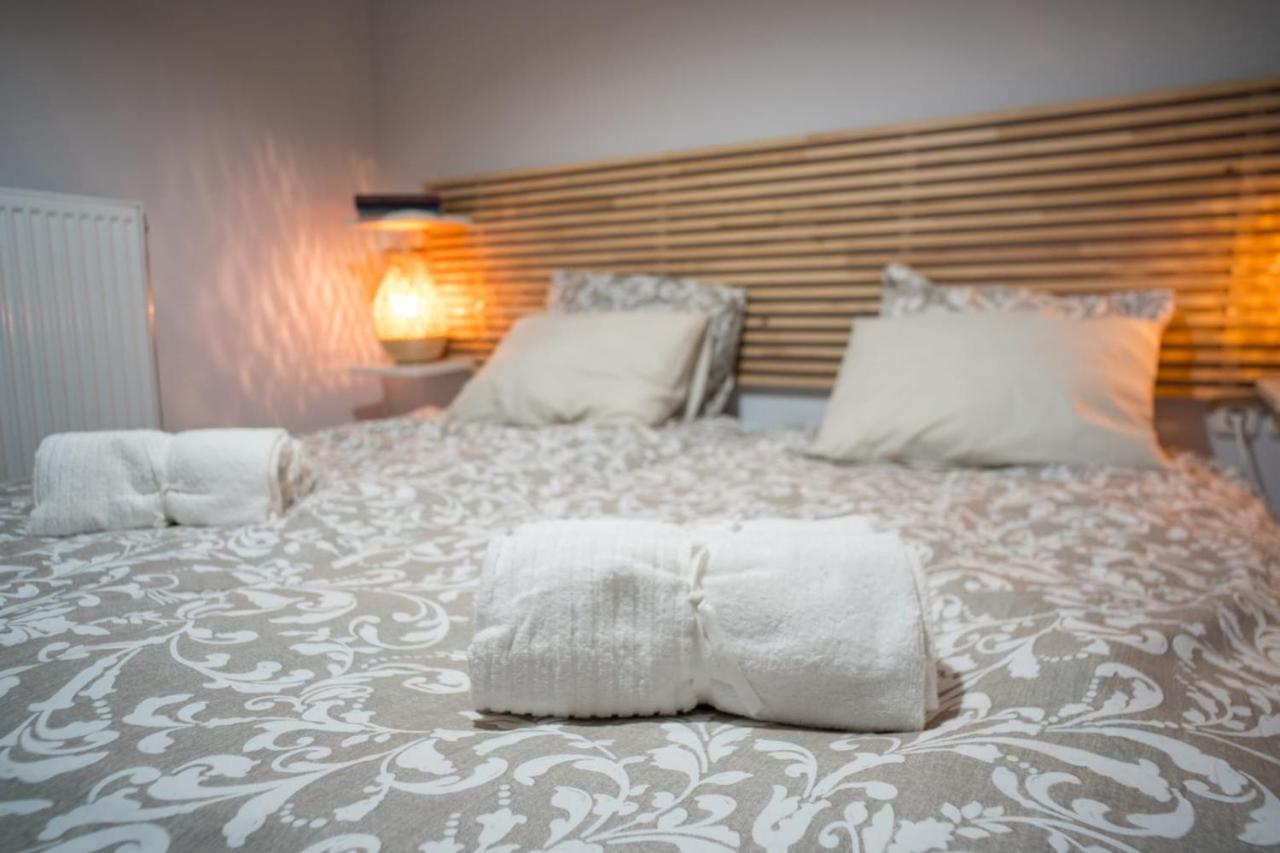 It Is A Pleasant, Modern, Functional House! Apartment Piraeus Luaran gambar